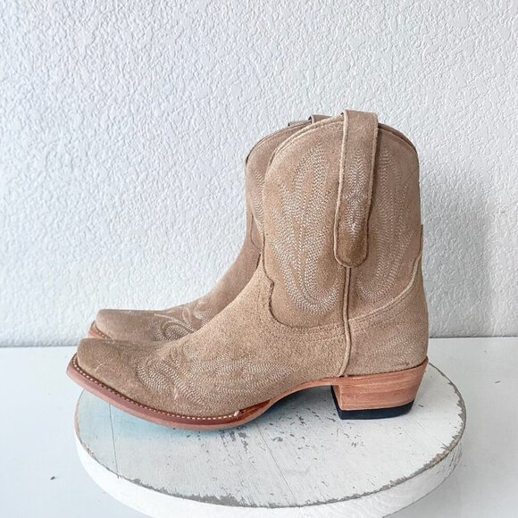 Lane LEXINGTON Womens Cowboy Bootie 7.5 Latte Suede Western Cowgirl Short Boots - Picture 4 of 10
